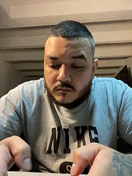 El Titan1998 online show from 09-23-25, 09:33