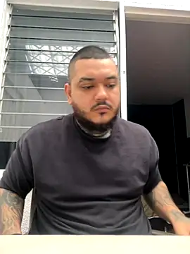 El Titan1998 online show from 11-29-25, 01:00