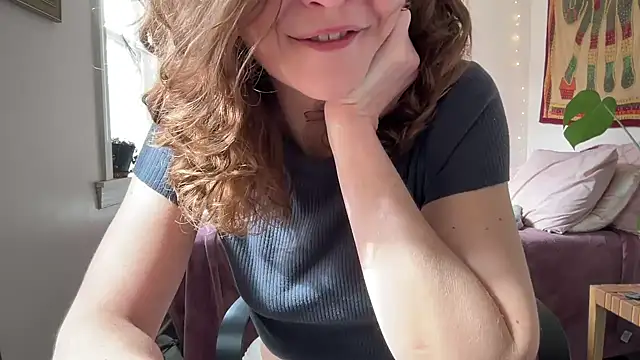 leahsparkles online show from 03-13-25, 03:06