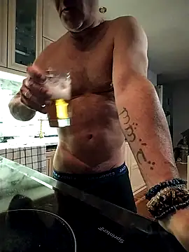 kevincumporn online show from 03-17-26, 04:32