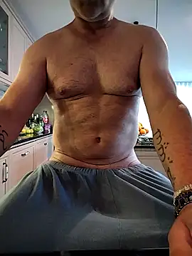 Snapshot of kevincumporn chatting on 05-17-26, 04:12 kevincumporn online show from 05-17-26, 04:12