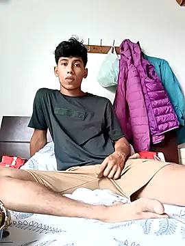 Snapshot of Andres123cv chatting on 11-23-25, 04:50 Andres123cv online show from 11-23-25, 04:50