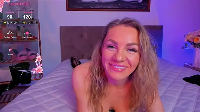 Snapshot of Oliva_Candy chatting on 03-06-25, 10:04 Oliva Candy online show from 03-06-25, 10:04