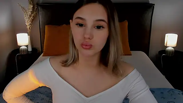 AngelicaKleee online show from 02-19-25, 01:51