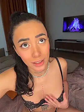 Alexiaa2006 online show from 04-04-26, 01:06