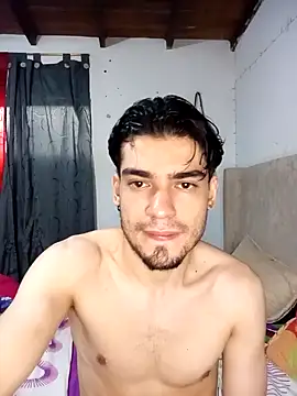 Snapshot of BlakeandRouse chatting on 01-18-26, 10:35 BlakeandRouse online show from 01-18-26, 10:35