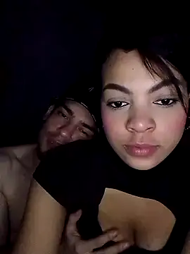 Snapshot of BlakeandRouse chatting on 02-08-26, 08:06 BlakeandRouse online show from 02-08-26, 08:06