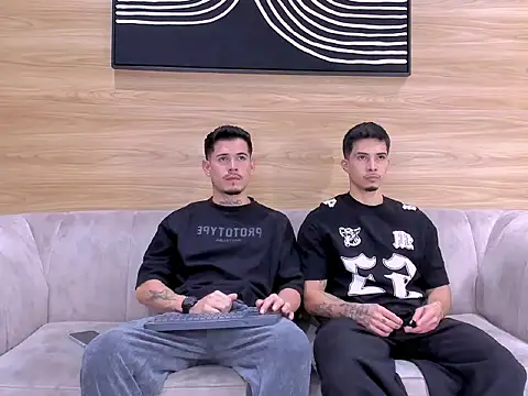 hell twink online show from 04-13-26, 01:53