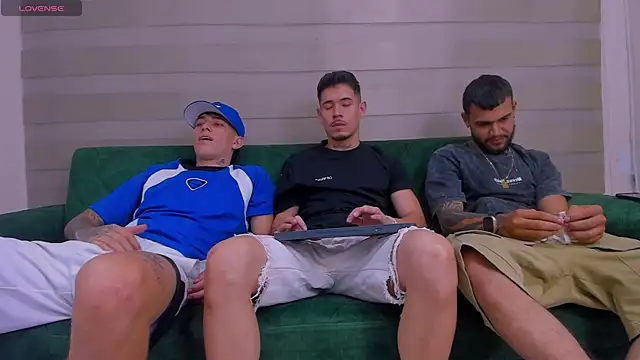 hell twink online show from 09-24-25, 08:37