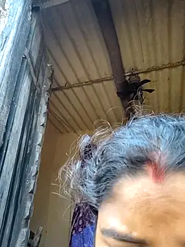 Snapshot of sweet_suman chatting on 10-10-25, 08:15 sweet suman online show from 10-10-25, 08:15