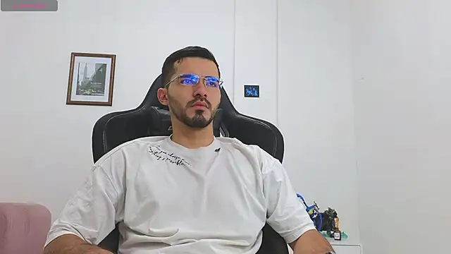 Massimoo 07 online show from 10-25-25, 04:07