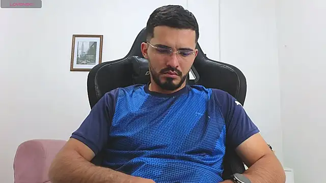 Massimoo 07 online show from 11-11-25, 06:14