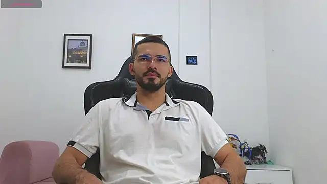 Massimoo 07 online show from 12-14-25, 04:34