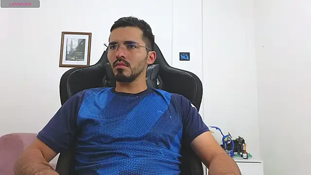 Massimoo 07 online show from 10-30-25, 07:44