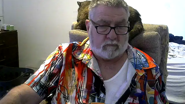 viejo oso online show from 10-25-25, 04:40