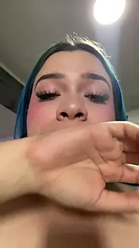 Snapshot of Sophia_cyrus11 chatting on 06-26-26, 08:14 Sophia cyrus11 online show from 06-26-26, 08:14