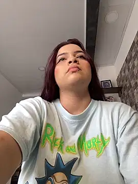 Snapshot of Sophia_cyrus11 chatting on 02-08-25, 02:49 Sophia cyrus11 online show from 02-08-25, 02:49