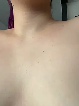 Snapshot of Sophia_cyrus11 chatting on 02-16-25, 01:49 Sophia cyrus11 online show from 02-16-25, 01:49