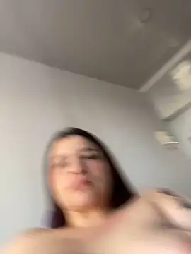 Snapshot of Sophia_cyrus11 chatting on 03-09-25, 09:14 Sophia cyrus11 online show from 03-09-25, 09:14