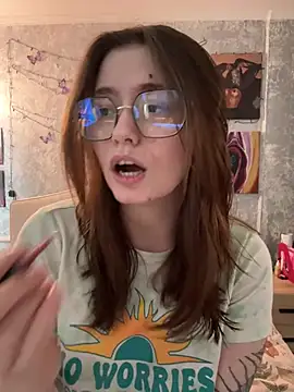 Snapshot of Sabrina_shells chatting on 03-04-26, 09:39 Sabrina shells online show from 03-04-26, 09:39