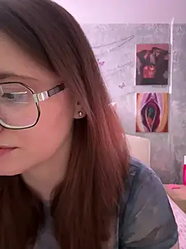 Snapshot of Sabrina_shells chatting on 02-13-26, 08:03 Sabrina shells online show from 02-13-26, 08:03