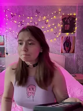 Snapshot of Sabrina_shells chatting on 02-05-26, 08:32 Sabrina shells online show from 02-05-26, 08:32