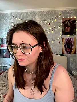 Snapshot of Sabrina_shells chatting on 01-11-26, 08:54 Sabrina shells online show from 01-11-26, 08:54