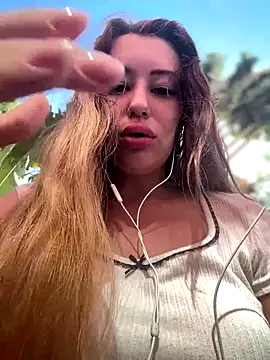 AndreaMood online show from 12-18-25, 02:49