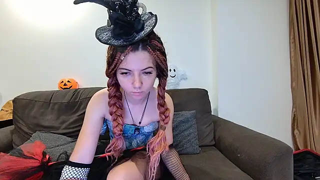 Anoraa online show from 10-25-25, 11:16