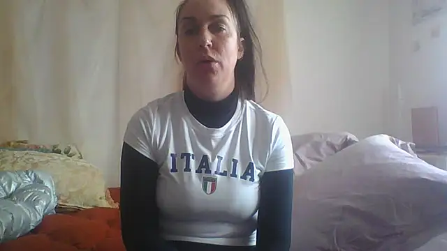 BELLAMORGANE1 online show from 02-01-25, 11:42