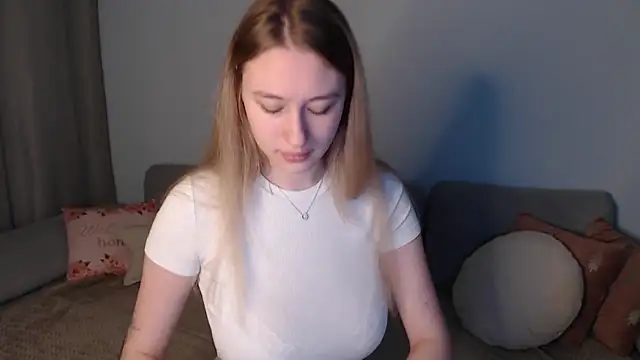 Haley Vixen online show from 10-31-25, 09:06