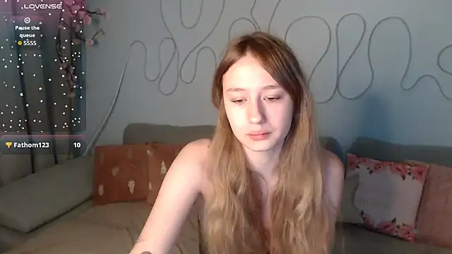 Haley Vixen online show from 12-16-25, 09:13