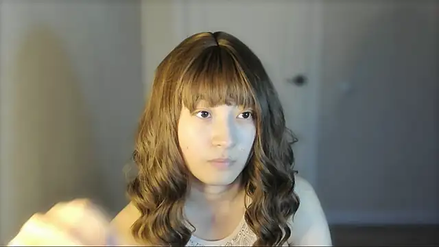 Snapshot of _hannah_baker chatting on 02-03-25, 02:34 hannah baker online show from 02-03-25, 02:34