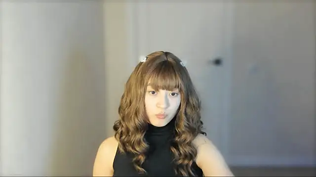 Snapshot of _hannah_baker chatting on 02-02-25, 03:49 hannah baker online show from 02-02-25, 03:49