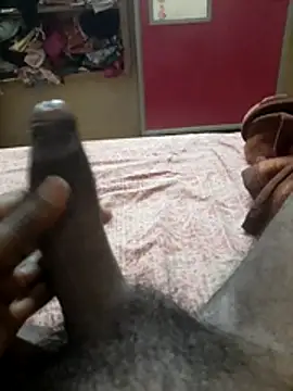 Snapshot of Poppymachi chatting on 06-03-26, 05:39 Poppymachi online show from 06-03-26, 05:39