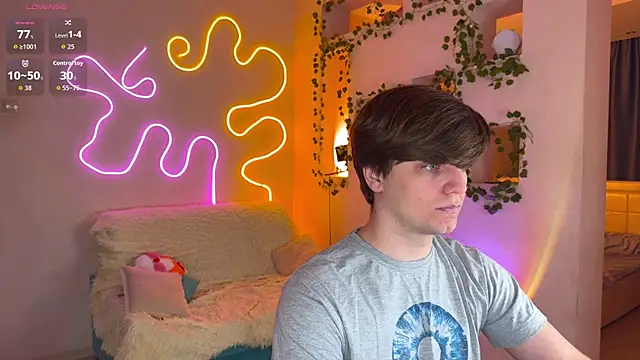 RobertAndLinela online show from 11-07-25, 04:33