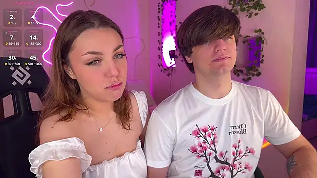 RobertAndLinela online show from 11-25-25, 03:01