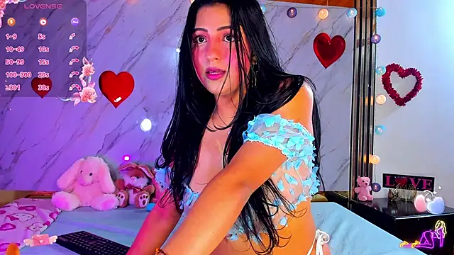 Snapshot of Lana_Parker_01 chatting on 05-03-26, 01:11 Lana Parker 01 online show from 05-03-26, 01:11
