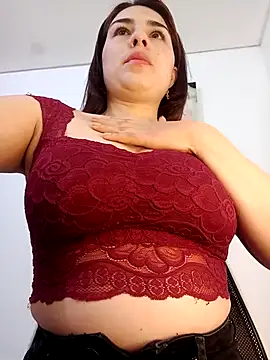 Snapshot of VictoriaMolina chatting on 10-12-25, 11:50 VictoriaMolina online show from 10-12-25, 11:50