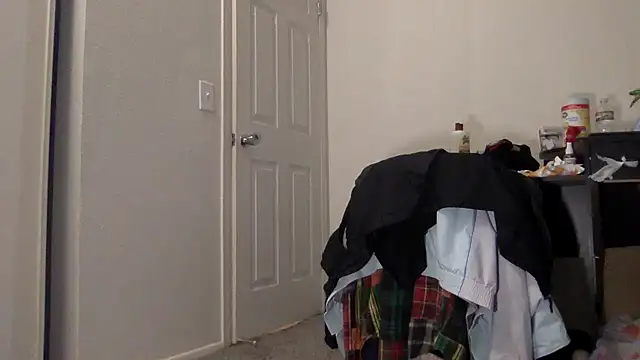 bubblebut420 online show from 10-24-25, 08:52