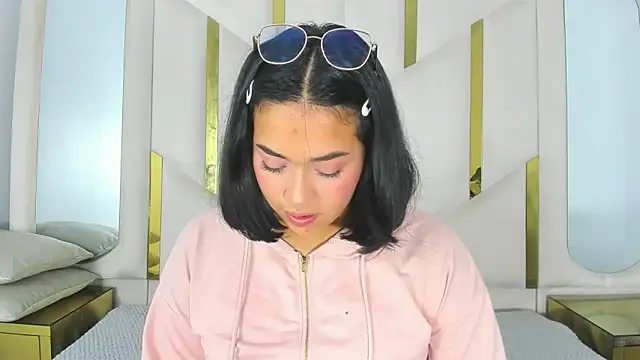 IsabellRodriguez18 online show from 11-23-25, 03:16