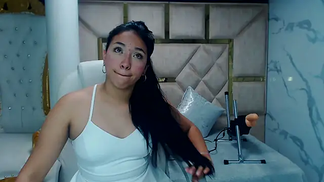 IsabellRodriguez18 online show from 03-01-25, 03:53