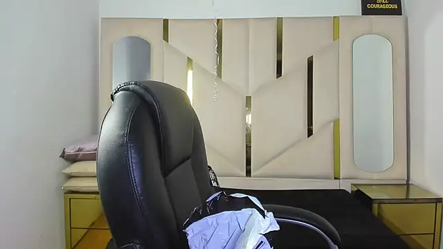 Snapshot of IsabellRodriguez18 chatting on 02-03-26, 04:10 IsabellRodriguez18 online show from 02-03-26, 04:10