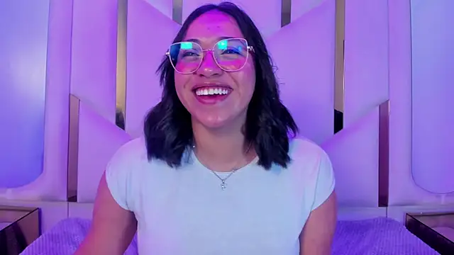 IsabellRodriguez18 online show from 04-15-26, 03:23