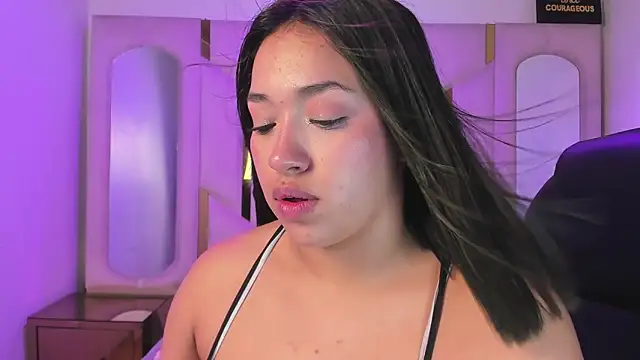 IsabellRodriguez18 online show from 04-05-26, 03:24