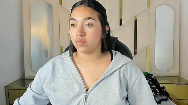 IsabellRodriguez18 online show from 10-17-25, 12:47