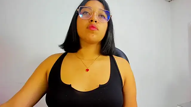 IsabellRodriguez18 online show from 11-22-25, 04:55