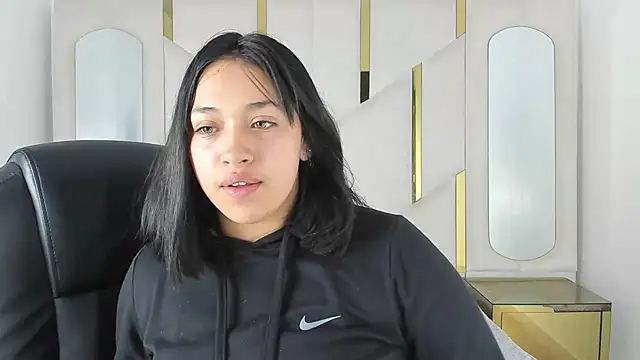 IsabellRodriguez18 online show from 09-17-25, 03:19