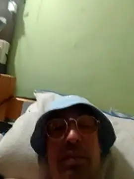 zeus2630 online show from 12-01-25, 09:15