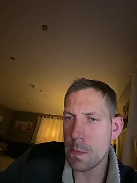 Snapshot of ScuddyCum chatting on 12-26-24, 10:41 ScuddyCum online show from 12-26-24, 10:41